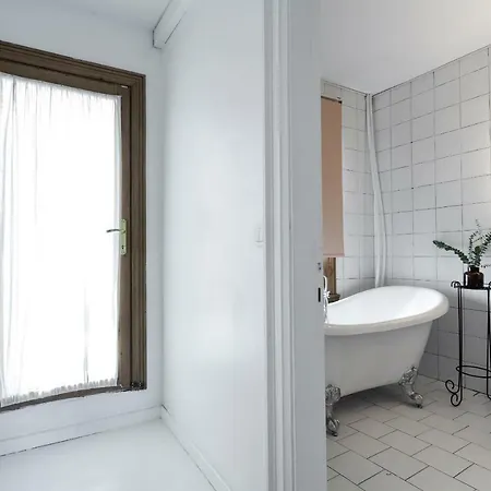 Maison St. Nian - * İstanbul