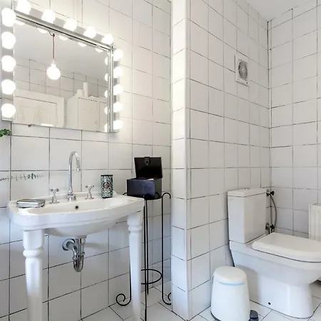 Maison St. Nian - *